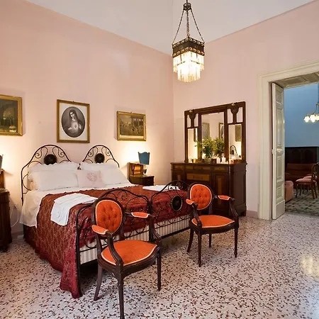 Palazzo In أوستوني