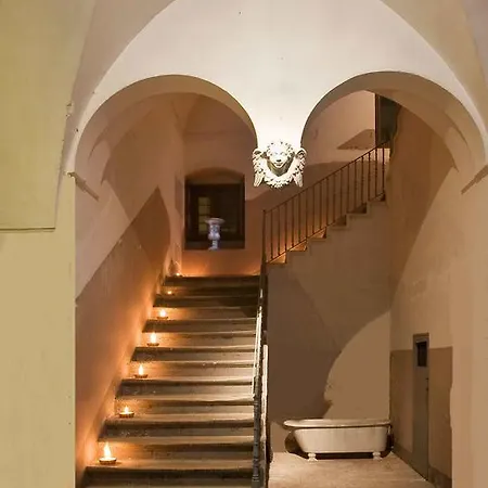 Palazzo In Apartment